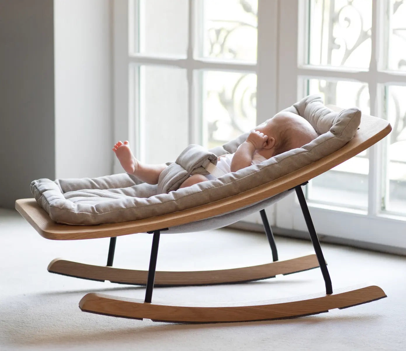 Quax Rocking Baby Bouncer - Sand Greay