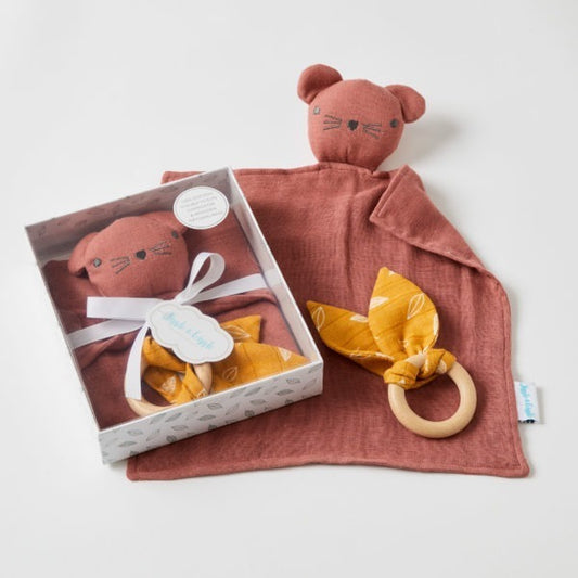 Rosette Double Muslin Comforter & Wooden Teething Ring