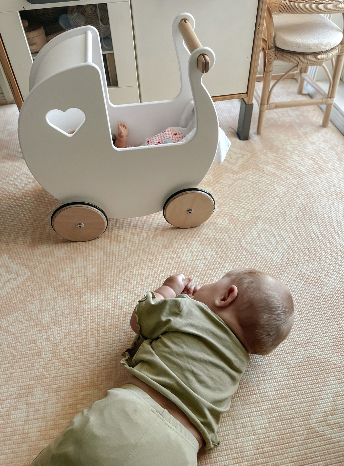 Classic Toy Pram - White - Moover